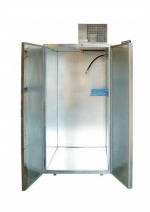 CO2 refrigerator